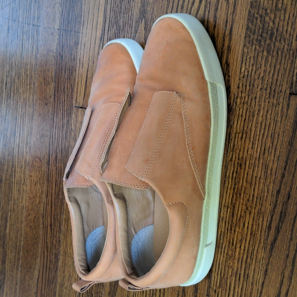Lucky Brand Leather Slip Ons Women 9.5 - Picture 2 of 7